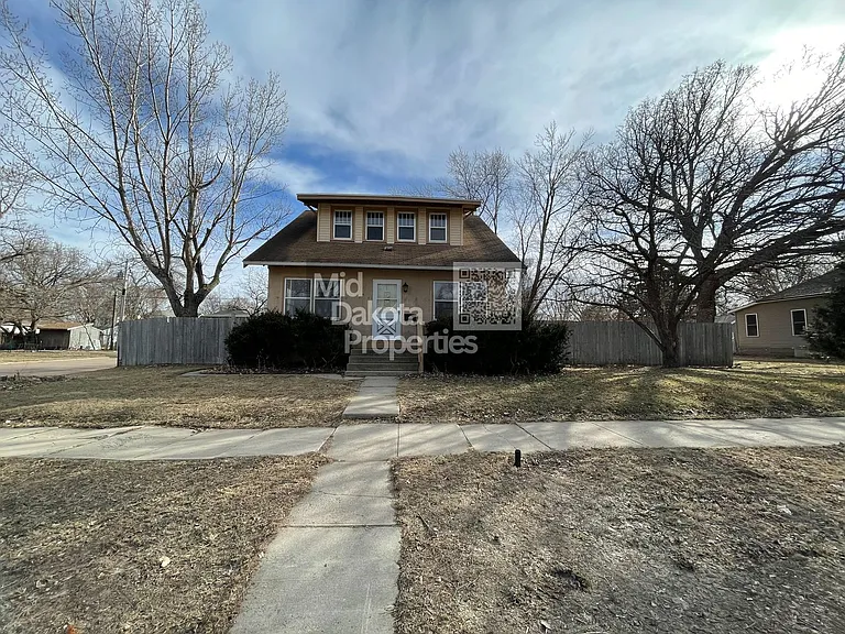 801 W 5th Ave — Photo 1