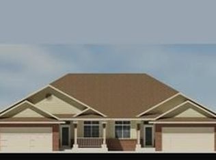 197 Brookline Trl, Dakota Dunes, SD 57049