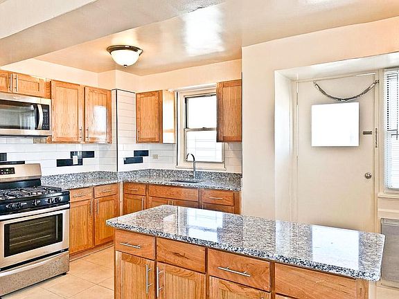 5th image of 90-25 167th St #12