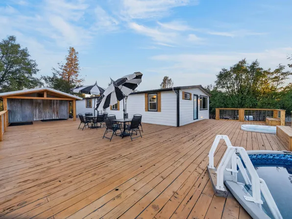 22970 Elk Trl E, Redding, CA 96003