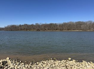 507 Hardin Bottom River Rd, Clifton, TN 38425