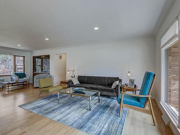 4th image of 2110 W Fairlane Ave