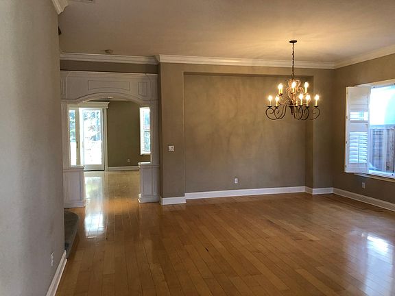 3rd image of 2465 Berryessa Ct