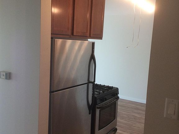 3rd image of 8936 N Parkside Ave APT 303