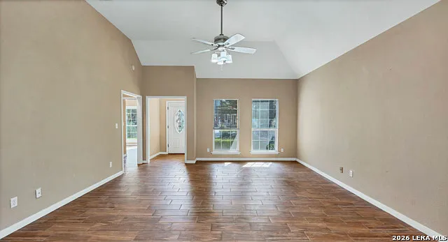 3 bed, 2.0 bath, 1570 sqft, $2,500 — Photo 4