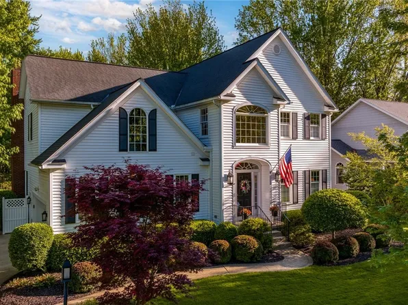 5984 Nicholson Dr, Hudson, OH 44236