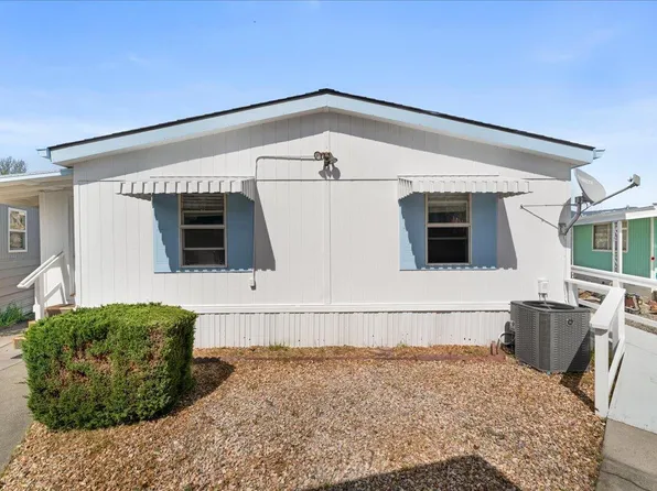 114 Briarwood Way, Grants Pass, OR 97526