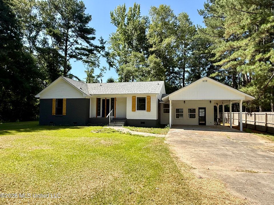 1st image of 912 River Road Est
