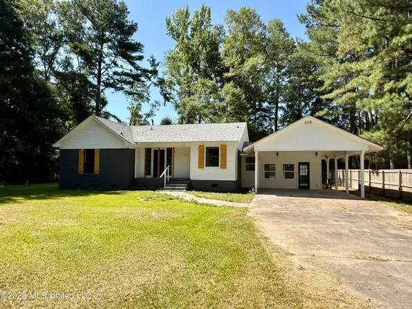 912 River Road Est, Taylorsville, MS 39168