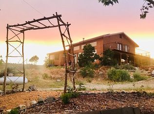 6 Chase Ln, El Prado, NM 87529