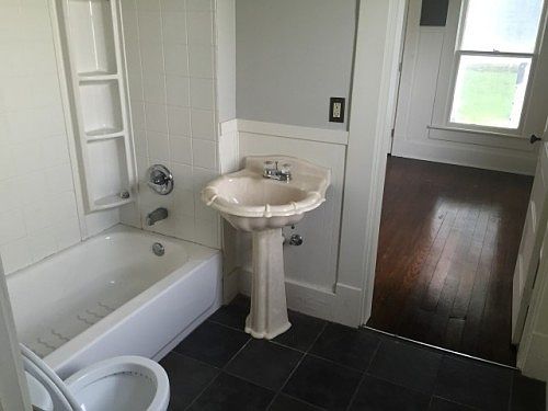 4th image of 307 W Peoria St