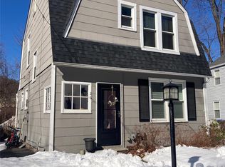 26 Hillside Ave, Tuxedo Park, NY 10987