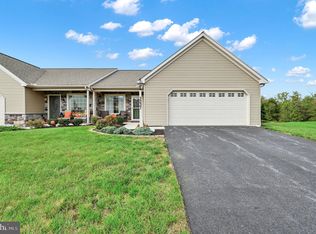 3237 Faire Wynd Pl, Dover, PA 17315