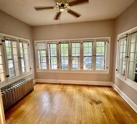 4th image of 1379 Saint Paul St APT 202