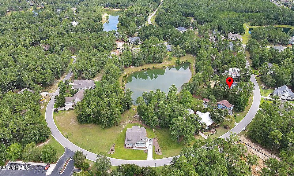 1st image of 638 Ashbury Dr SE