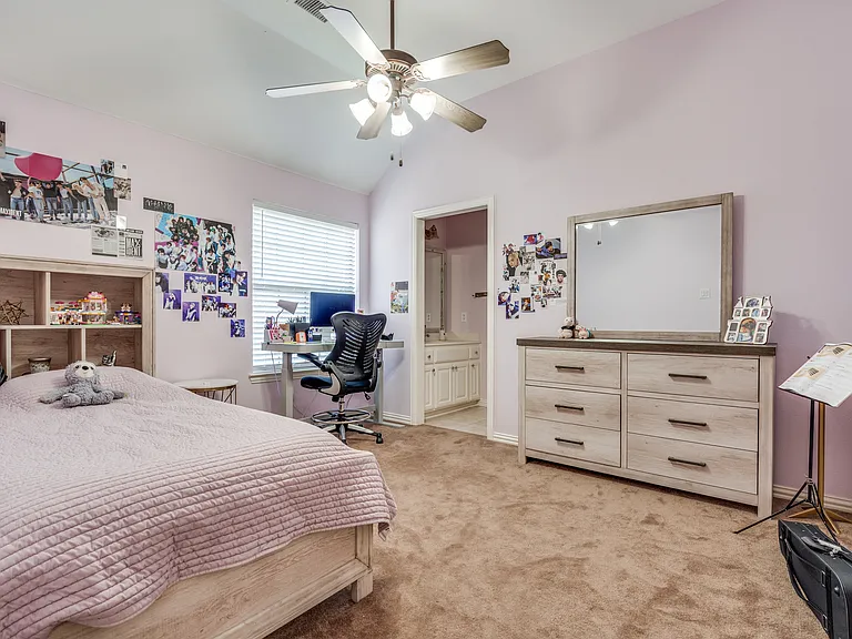 11649 Keystone Dr — Photo 23