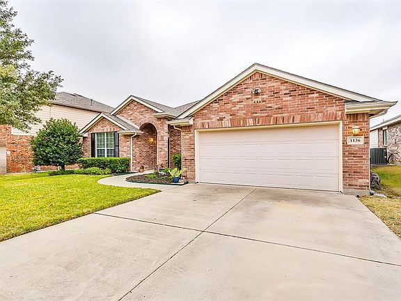 2nd image of 1136 Hickory Bend Ln