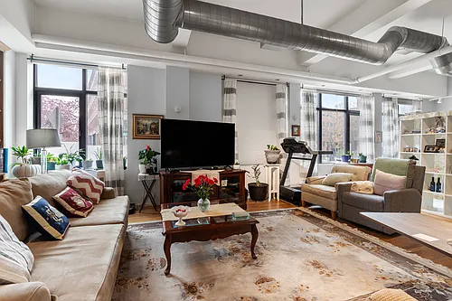 1200 Washington St #121 Photo 1