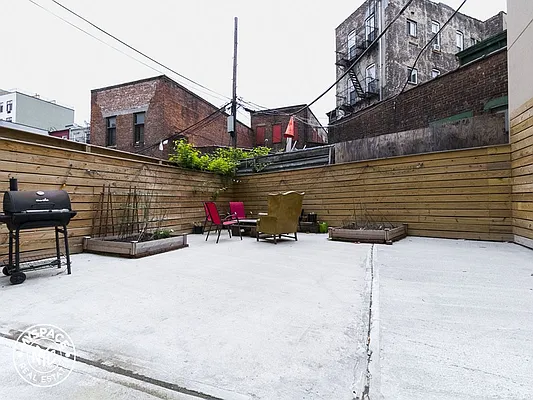 Rented by MySpaceNYC | media 11