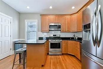 6 Dorset St #2 — Photo 4
