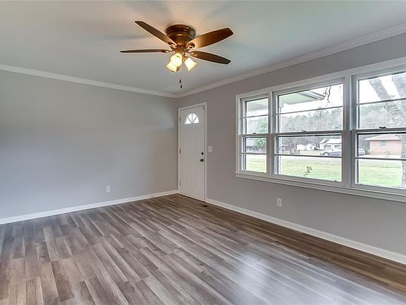 5th image of 243 Sherwood Dr