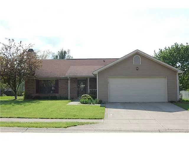 7682 Bayhill Dr photo 1