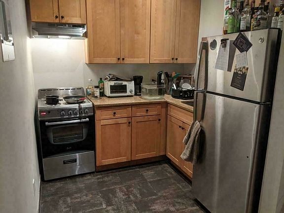 2nd image of 23 Jefferson St #4R