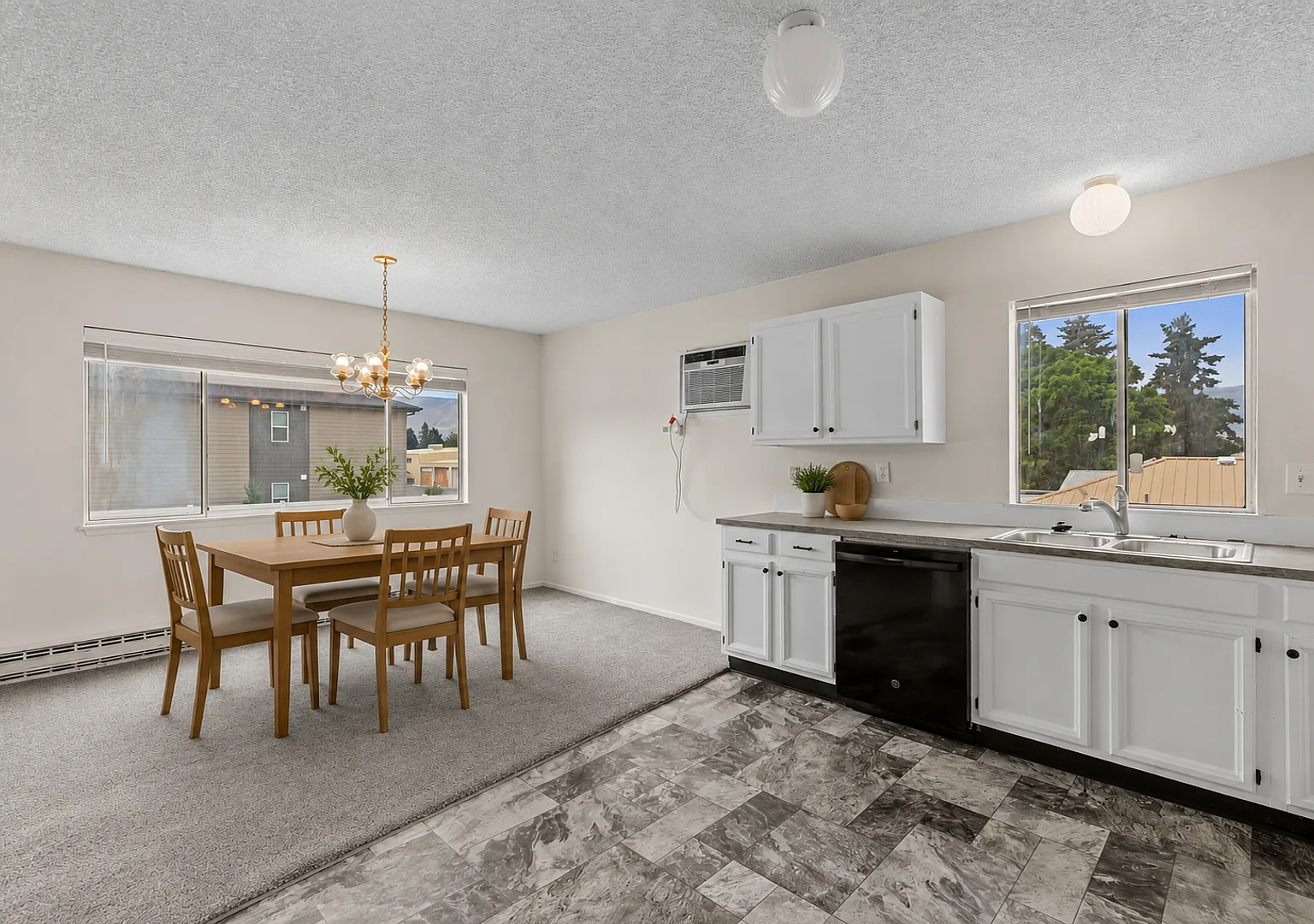 410 7th St. NE 4-Plex — Photo 4