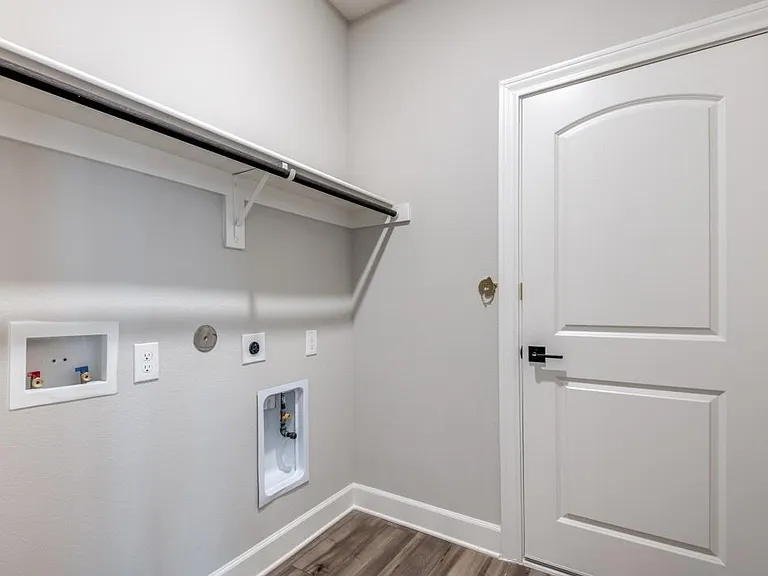 2032 Brentwood Dr — Photo 22