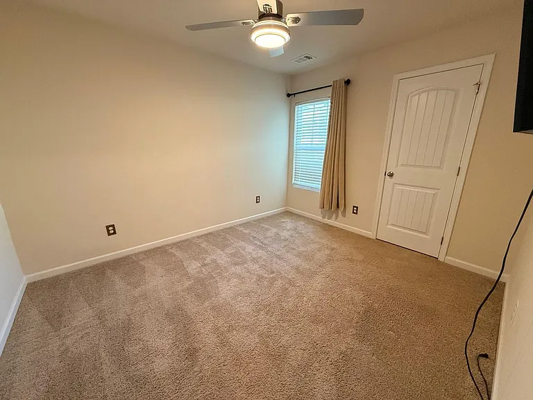 532 Ruths Dr — Photo 15