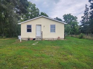 422 S Bridge St, Corunna, IN 46730