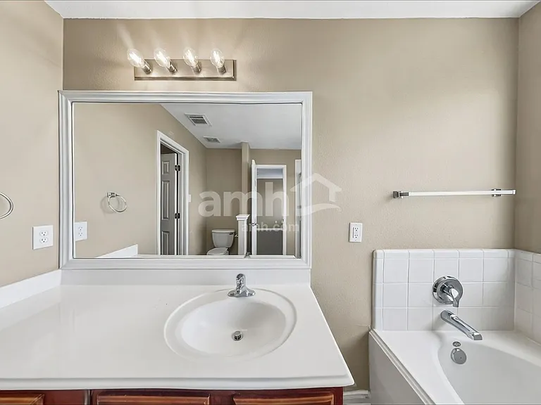 1711 Mickle Creek Dr — Photo 12
