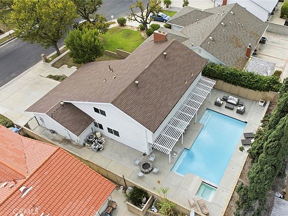 2nd image of 22737 Stagg St