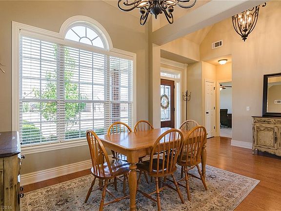 2nd image of 1002 Tarah Knolls Cir
