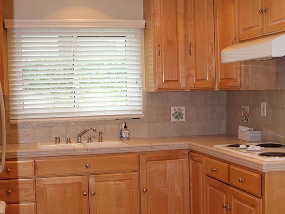 5th image of 12752 Longden St