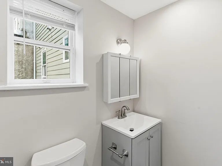 1817 N Gratz St — Photo 21