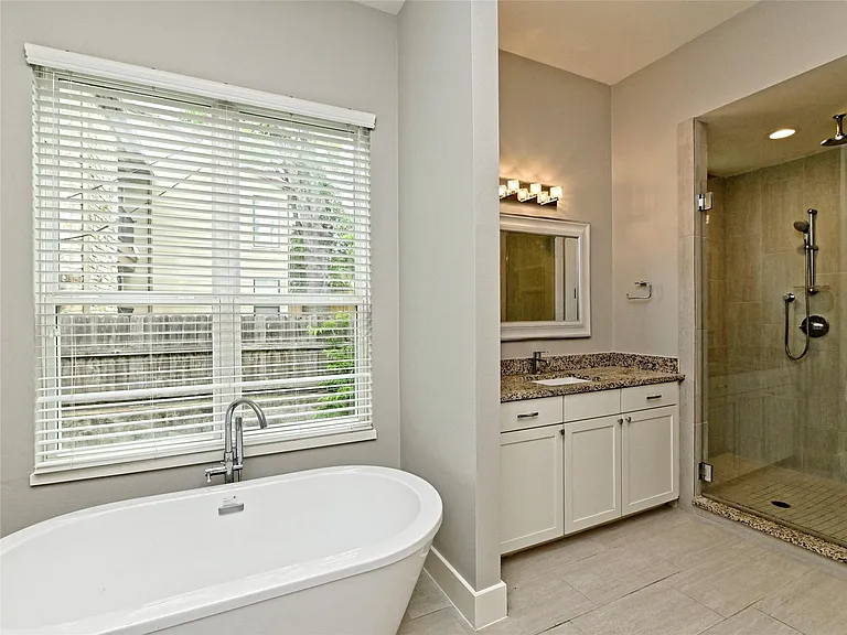 8518 Fathom Cir #114 — Photo 21