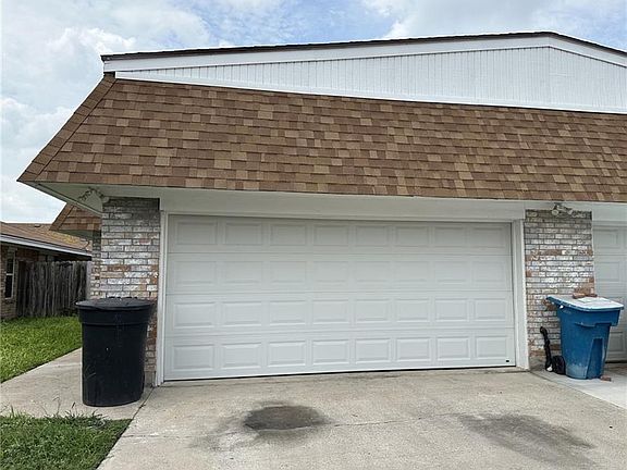 4th image of 700 W Iris Ave