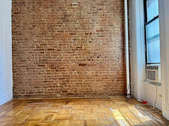 5th image of 1054 Bergen Ave #2A