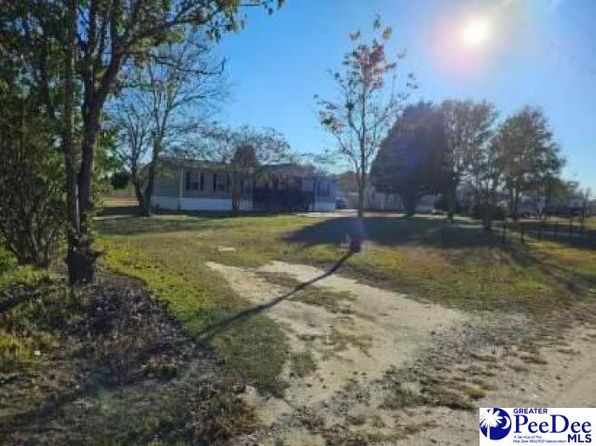 1407 Madania Dr, Dillon, SC 29536