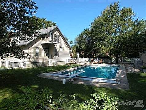 4th image of 2211 Morton Ave