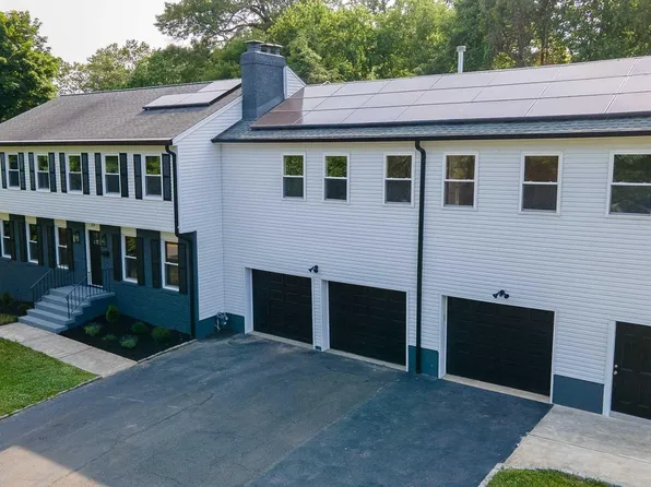 23 Kinderkamack Rd, Woodcliff Lake, NJ 07677