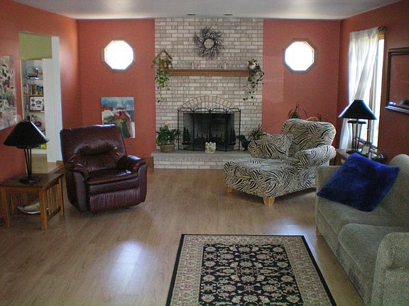 4th image of 17230 Briar Dr