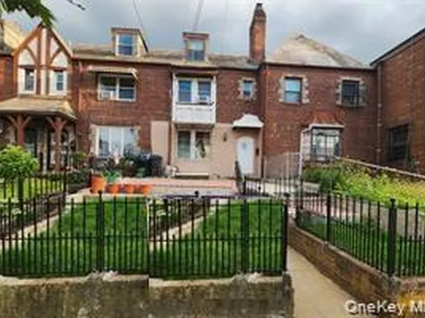 194-10 Hollis Avenue, Hollis, NY 11412