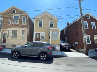 29 Dennison St, Newport, RI 02840