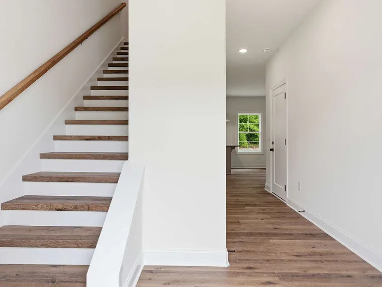 257 Spring St — Photo 4