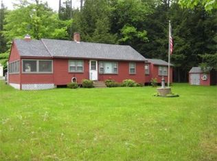 55 Beachwood Rd, Hebron, NH 03241