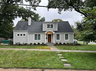 6104 Wilmett Rd, Bethesda, MD 20817