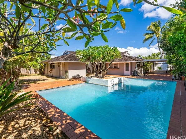 624 Ulili St, Honolulu, HI 96816