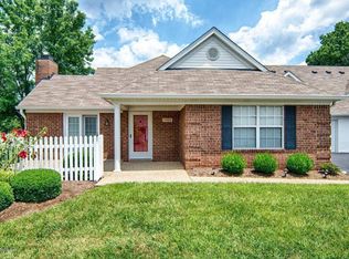 1103 Fox Glen Way, Lyndon, KY 40242